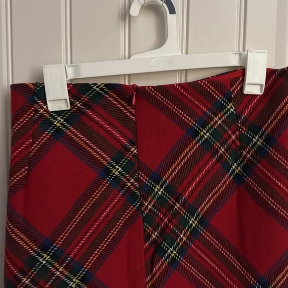 Plaid Red Skirt 2X - Picture 3 of 3